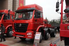 中國(guó)重汽 豪瀚重卡 336馬力 6X2 牽引車(ZZ4255N25C6C1B)