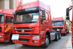 中國(guó)重汽 HOWO重卡 336馬力 6X4 牽引車(chē)(至尊版 HW79)(ZZ4257N3247C1)