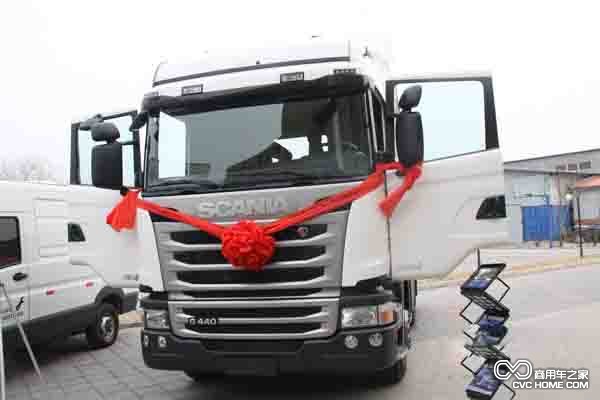 全新Streamline-G440-6*2牽引車