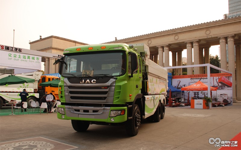 “國四”標(biāo)準(zhǔn)駕到   車品油品都準(zhǔn)備好了嗎？商用車網(wǎng)報(bào)道