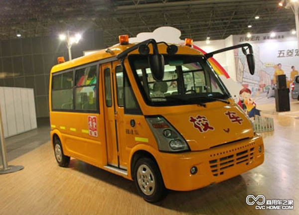 商用車之家 五菱柴油校車