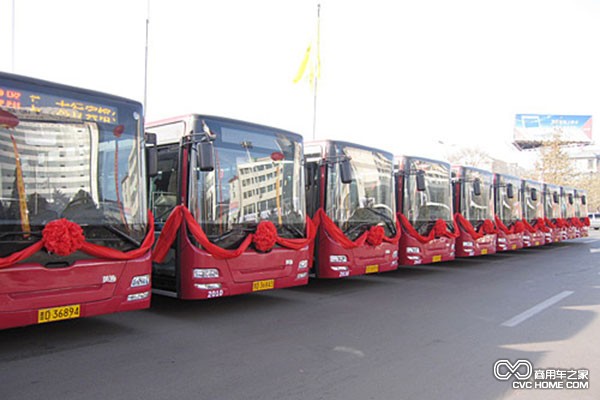 商用車之家 黃?？蛙? /><br />
 </div>
<div><span style=