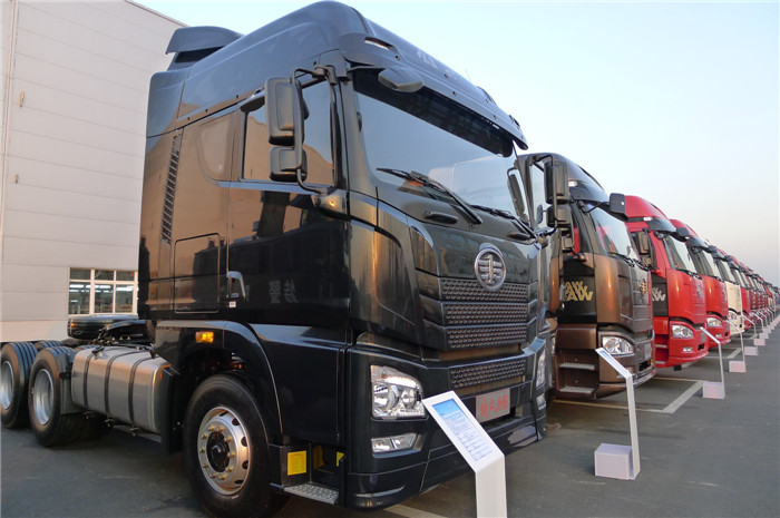 2015一汽解放商務(wù)年會展示車型