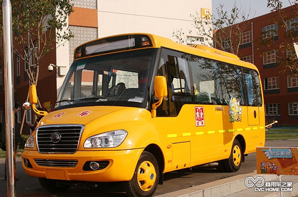 校車銷量加速反彈 年內(nèi)或?qū)⑦_(dá)3萬(wàn)輛？