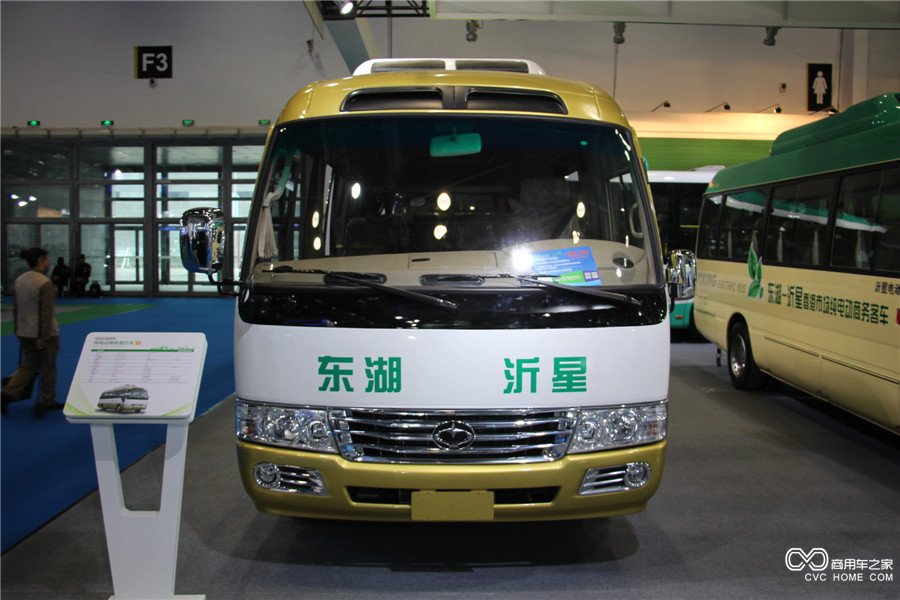 2015節(jié)能與新能源汽車(chē)成果展東湖沂星商務(wù)旅行車(chē)