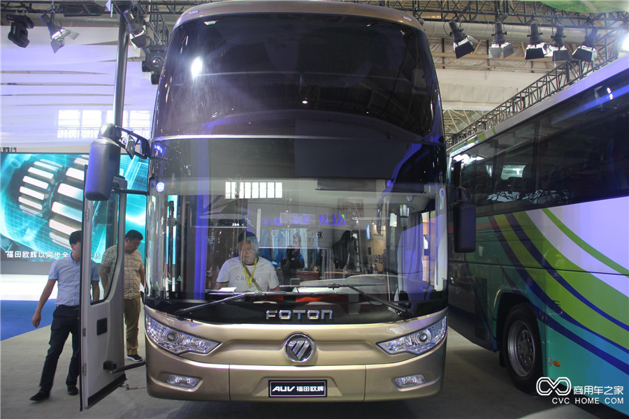 2016北京道路運(yùn)輸展 福田歐輝BJ6122單層超級(jí)客車