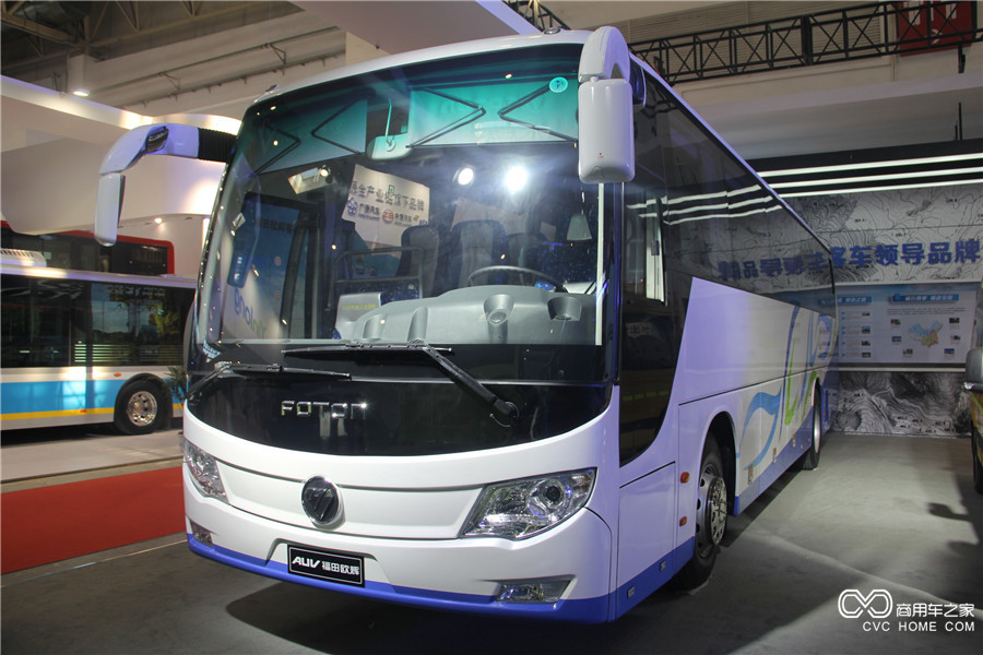 2016北京道路運(yùn)輸展 福田歐輝11米混動(dòng)城間客車