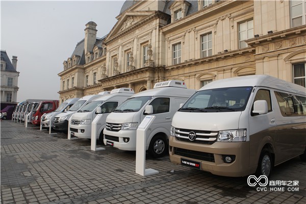 福田商務汽車系列展示產(chǎn)品.JPG