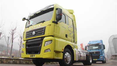中國重汽 汕德卡SITRAK C7H重卡 440馬力 4X2牽引車